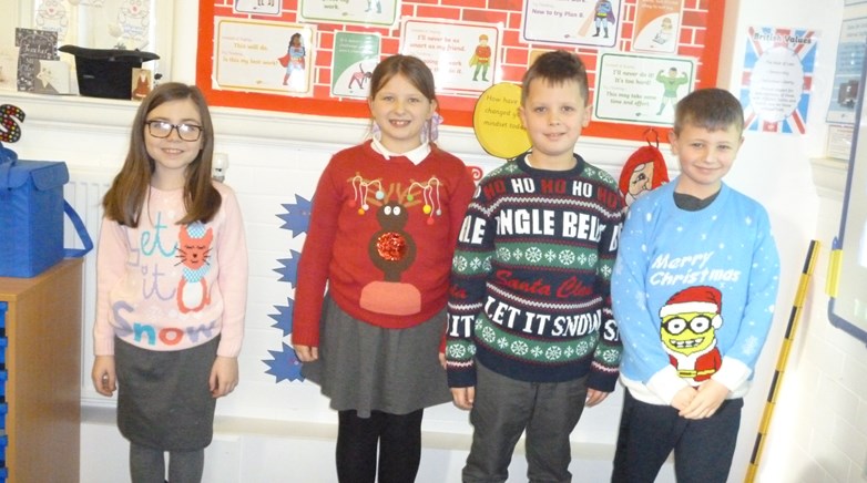 Christmas jumper day -3.jpg80