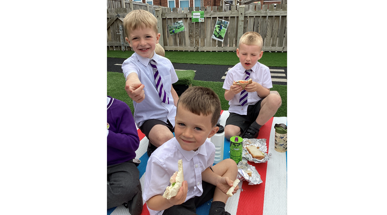 Lighthouse keepers lunch